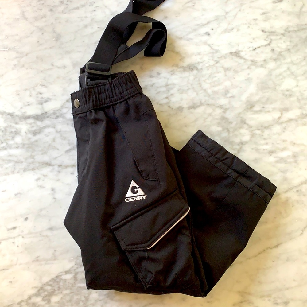 Size 5/6 snow pants. With suspenders.